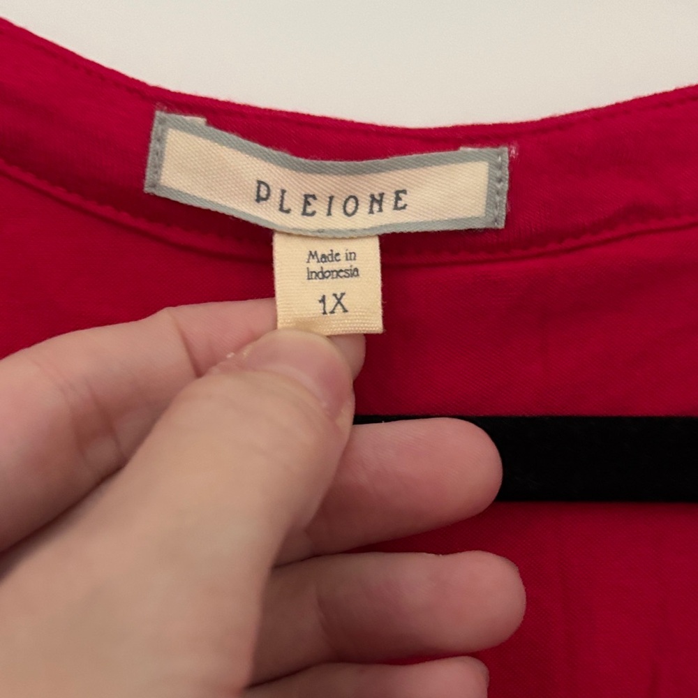 Pleione Vibrant Red Women's Blouse - Picture 2 of 2